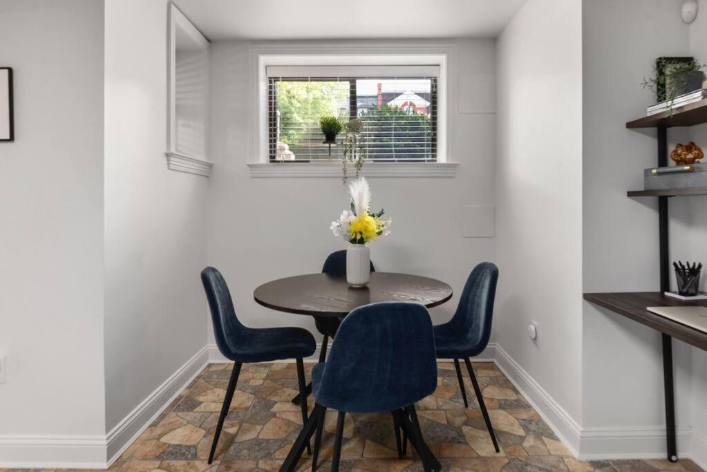 Upscale 2Br Apartment With Patio Washington Esterno foto