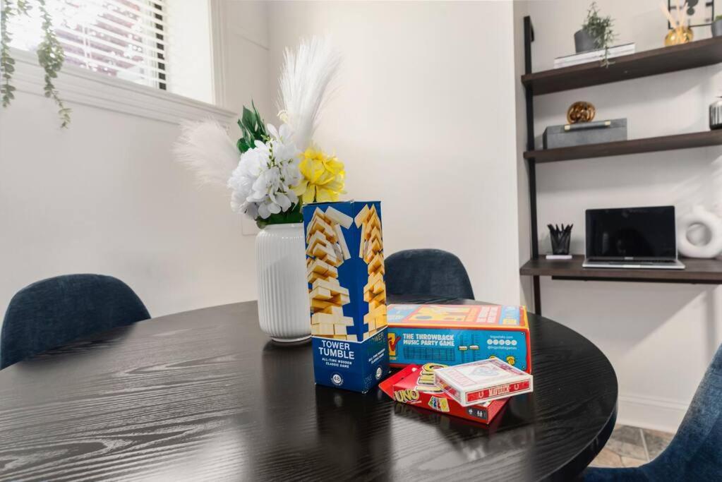 Upscale 2Br Apartment With Patio Washington Esterno foto